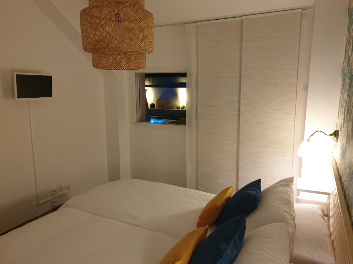Jas Dou Felibrige Bed & Breakfast Puget-Ville ภายนอก รูปภาพ